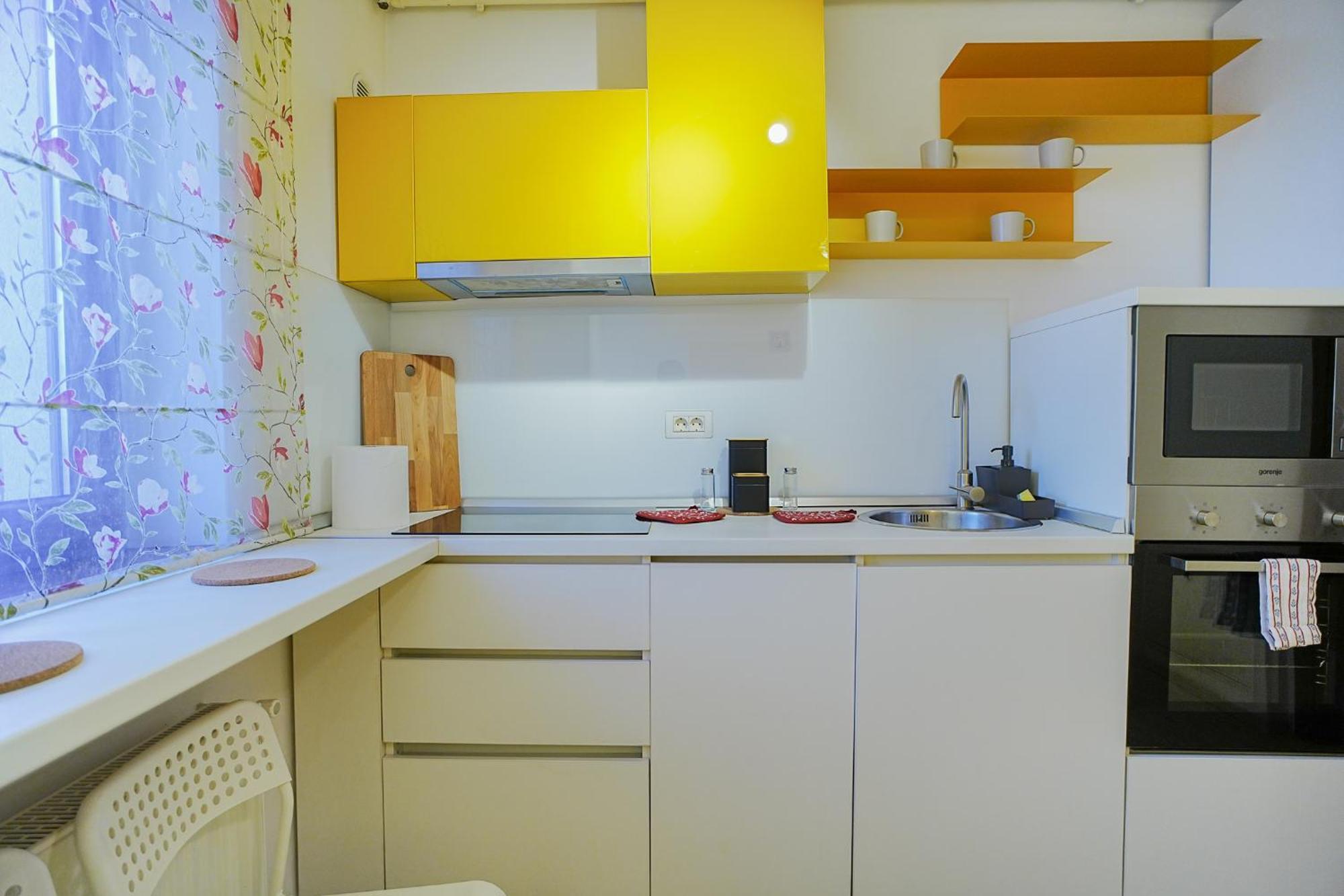 Appartamento Hideaway Near Parliament Building Bucarest Esterno foto