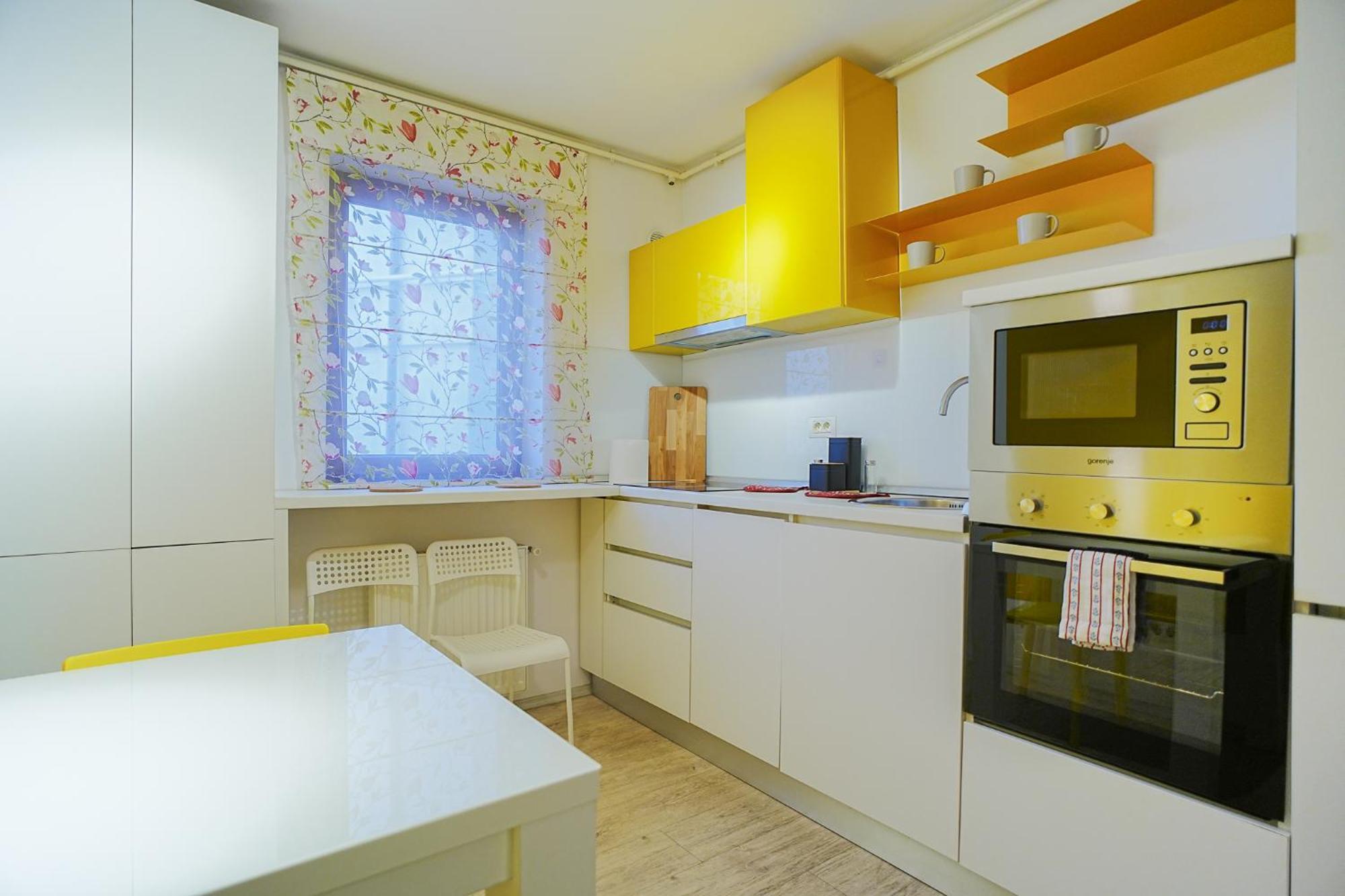 Appartamento Hideaway Near Parliament Building Bucarest Esterno foto