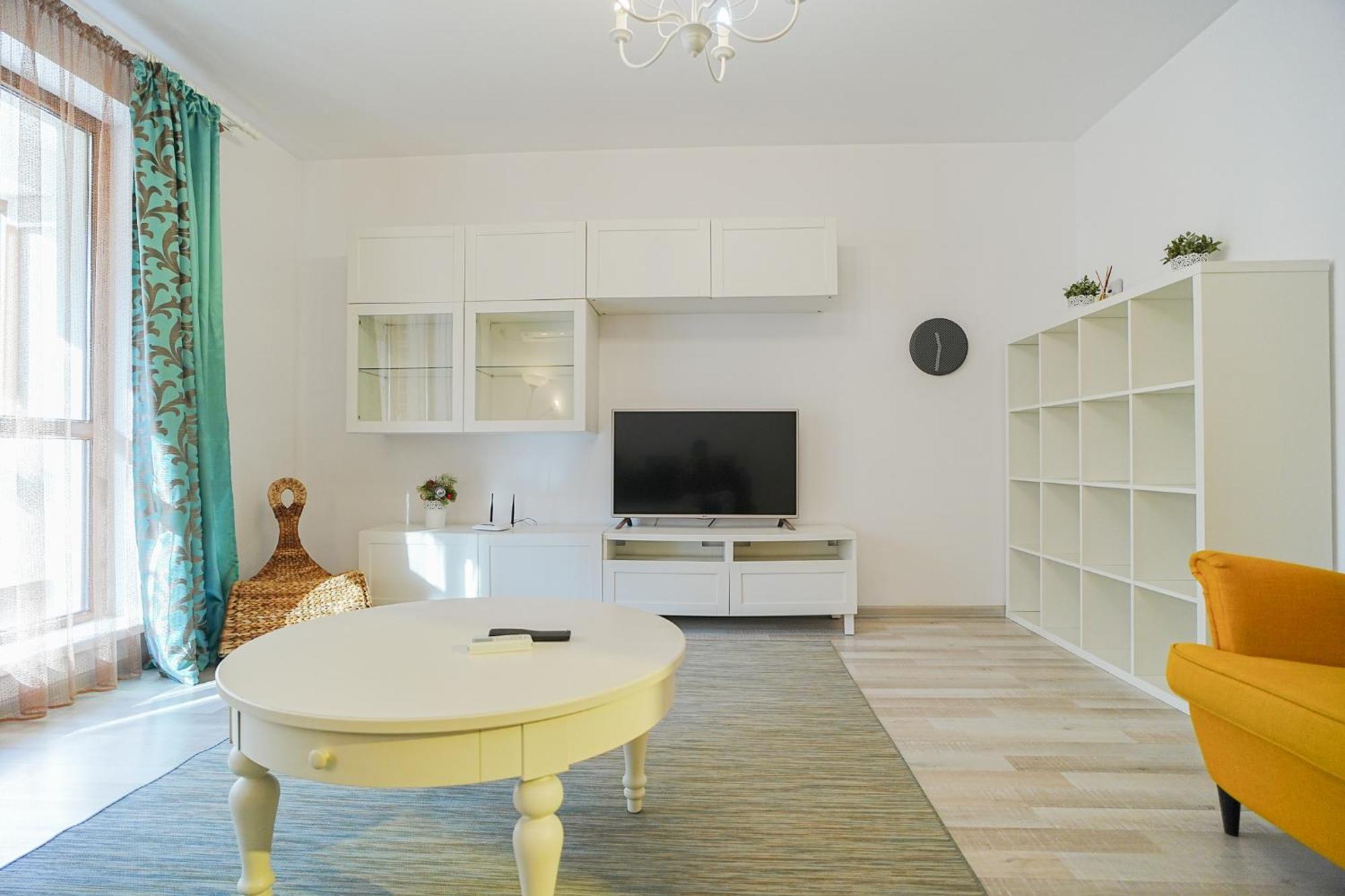 Appartamento Hideaway Near Parliament Building Bucarest Esterno foto