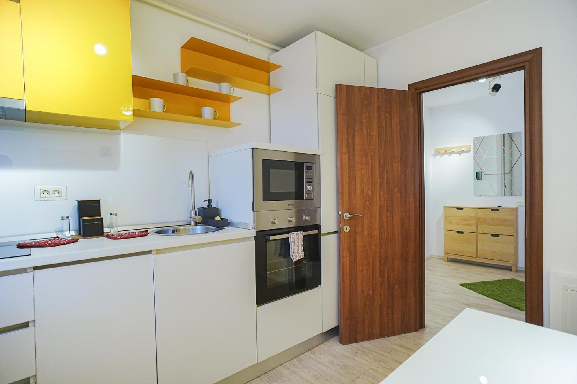 Appartamento Hideaway Near Parliament Building Bucarest Esterno foto